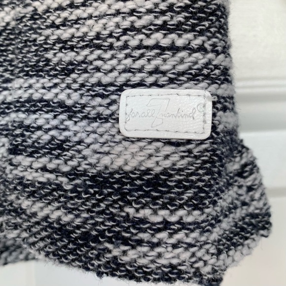 •7 For All Mankind• Zipper Pocket Sweater-Size 3T - Picture 4 of 10